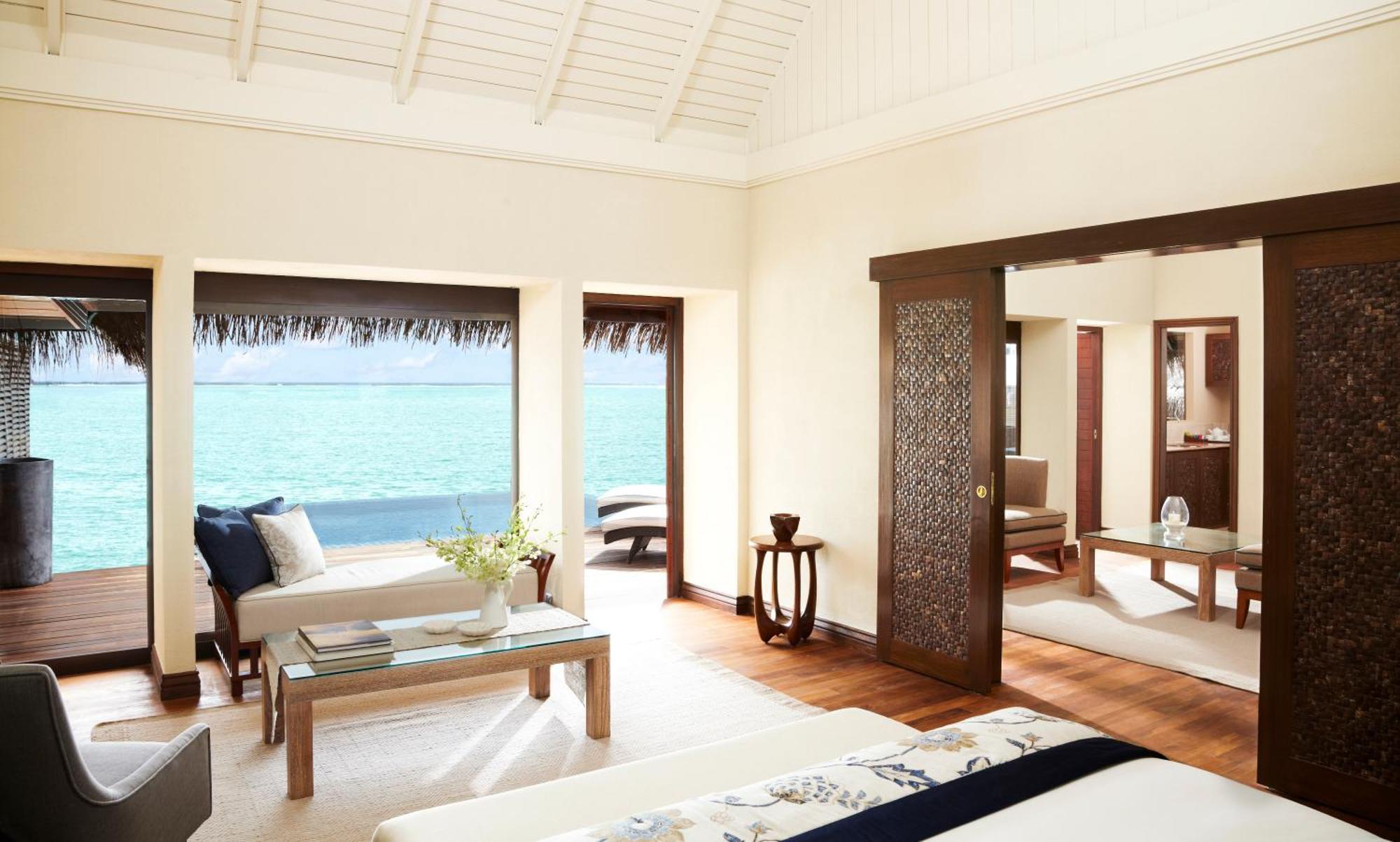 One Bedroom Sunrise Overwater Suite with Pool