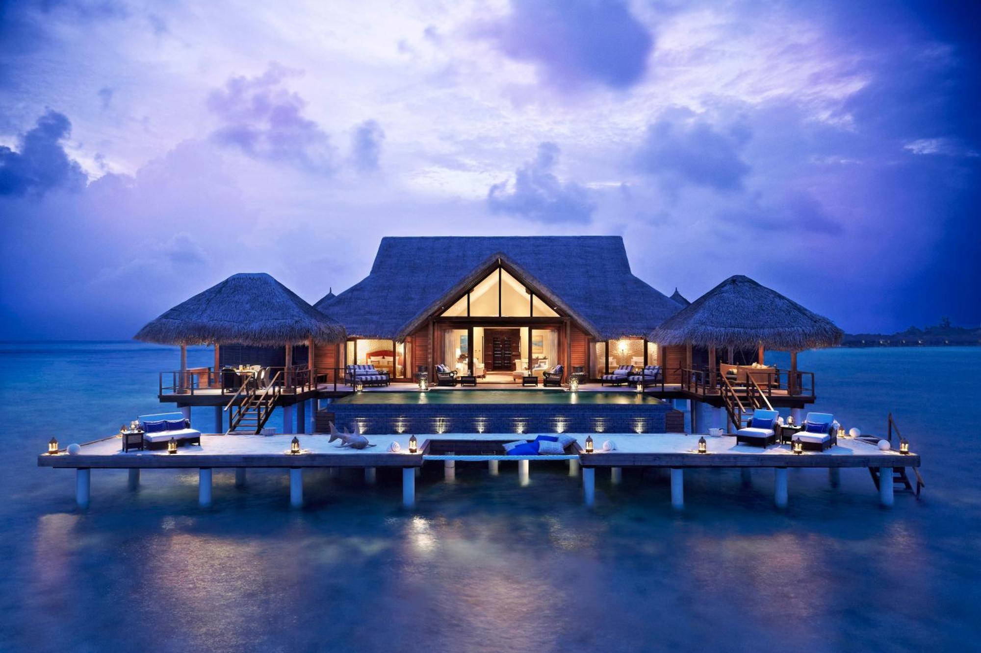 Rehendhi Presidential Overwater Suite – Two Bedroom with Pool